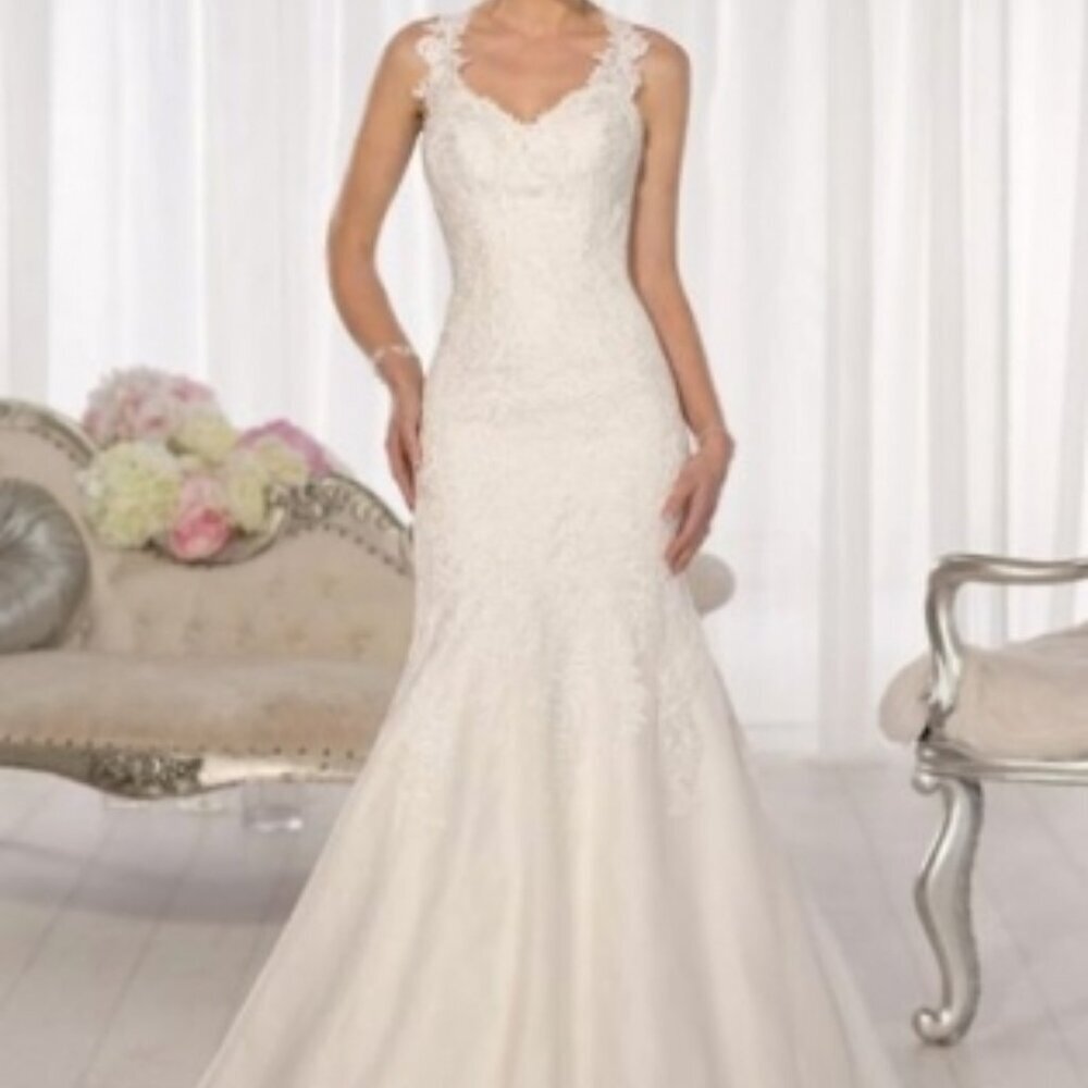 Essence Of Australia Ivory Lace Organza Crystal Wedding Gown